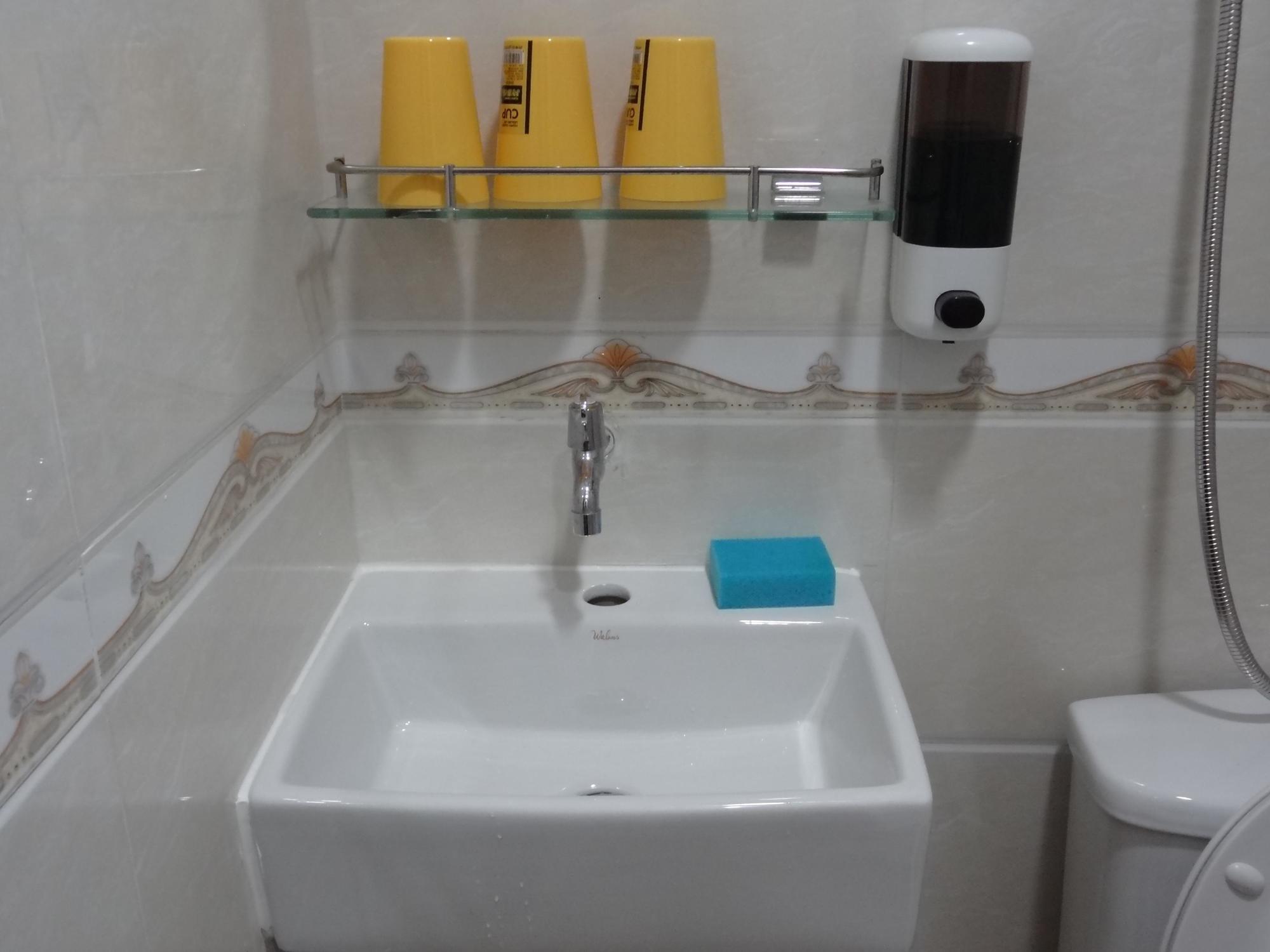 Tai Wah Hostel Hong Kong Exterior photo